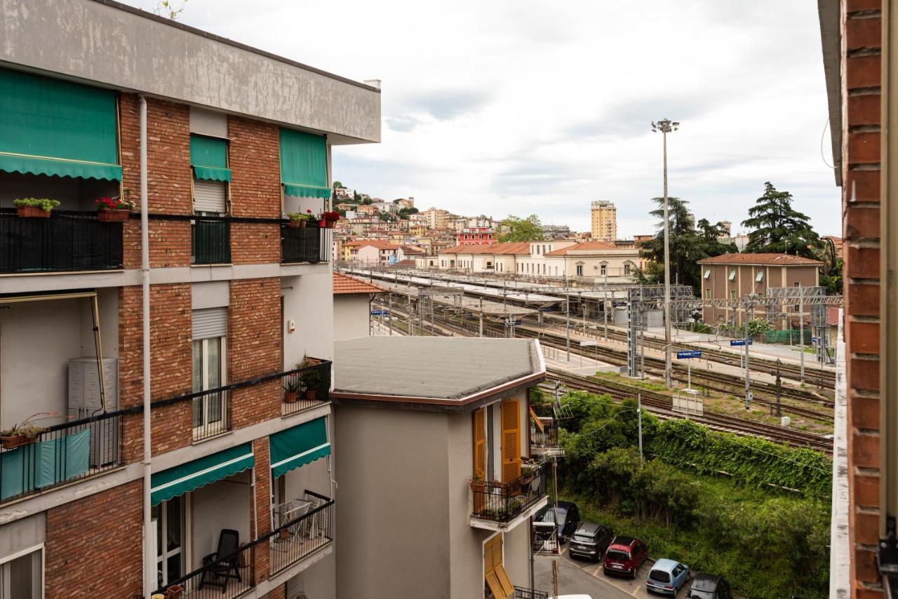 Mari Urbani Apartment La Spezia Luaran gambar